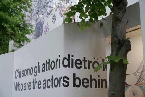 L'installazione “Constructing la Biennale”