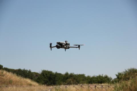UAV (Unmanned Aerial Vehicle)