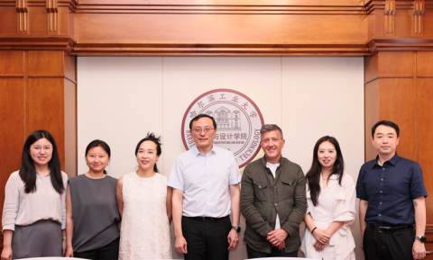 Il professor Francesco Novelli e la ricercatrice Xiaoxu Liang in visita a HIT