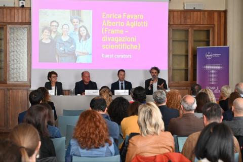 I co-curatori Alberto Agliotti e Enrica Favaro di Frame | Divagazioni Scientifiche