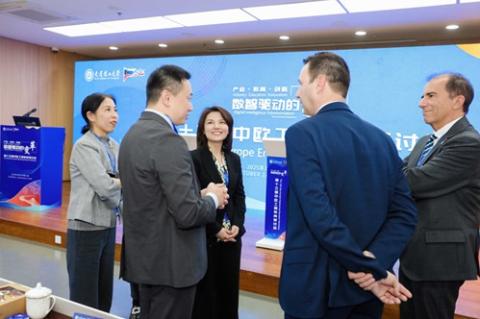 Dialogo con la delegazione di Tongji University