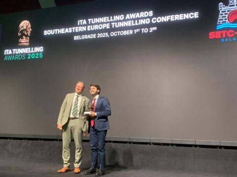 Nick Chittenden, Executive Council di ITA Awards, e il ricercatore Simone De Feudis