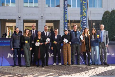 Il Rettore Corgnati con i relatori e le relatrici del talk