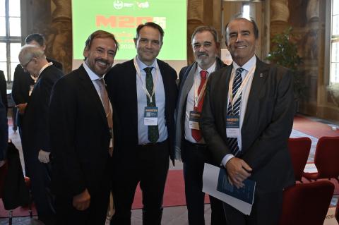 Da sinistra: il Vicerettore relazioni internazionali di UPM, Luis Salgado, neoeletto nello Steering Committee della Rete; il Rettore di UPM, Oscar Garcia Suarez; il primo Presidente della Rete, Jose’ Manuel Paez; il prof. Zanino