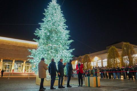 Il momento dell'accensione delle luci