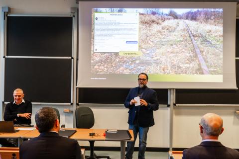 L'artista Nino Ventura