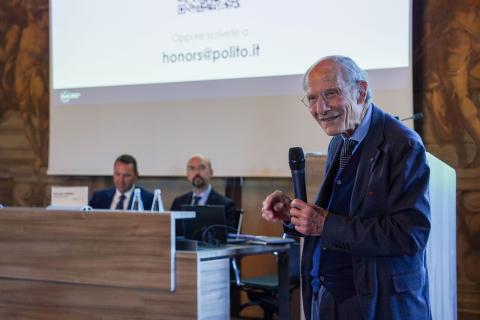 L'intervento del Professore Emerito Mario Rasetti
