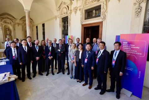 RappRepresentatives of the participating universities gathered in the courtyard of Valentino Castle during the Europe-China Technical University Presidents Dialogue Forumresentanti delle università partecipanti al Europe-China Technical University Presidents Dialogue Forum riuniti nel cortile del Castello del Valentino