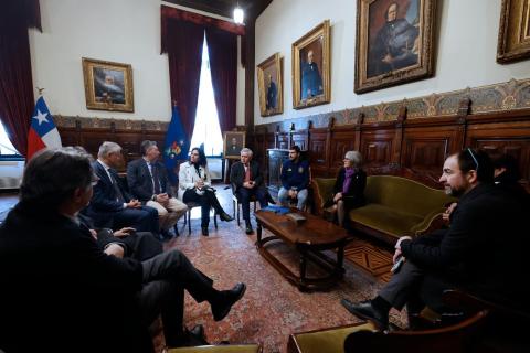 La delegazione delle università pubbliche italiane durante l'incontro istituzionale presso l'Università del Cile