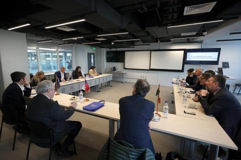 Un momento del confronto presso il Complesso Universitario Vicuña Mackenna 20 