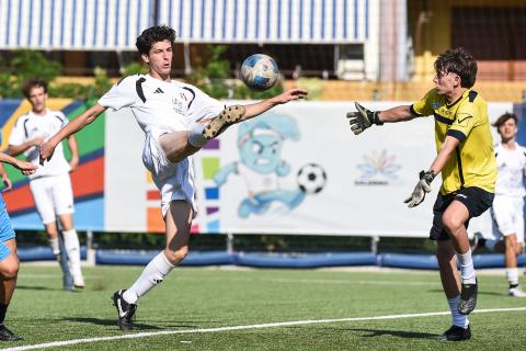 Un momento del derby vinto dal Politecnico contro l'Università di Salerno