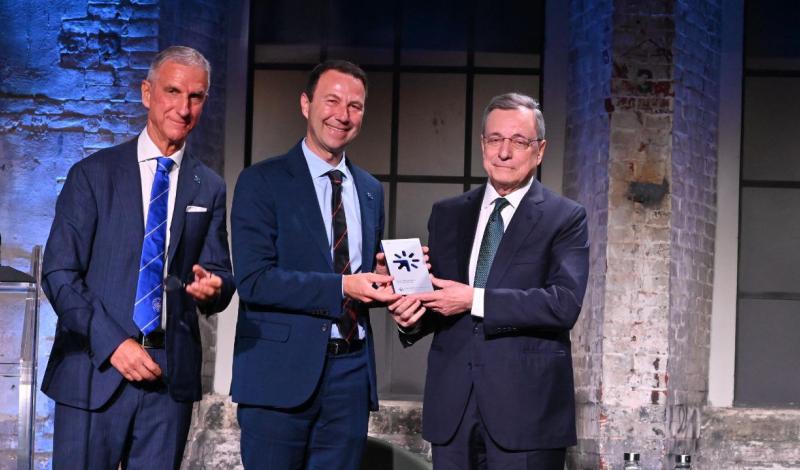Premiazione-MarioDraghi.jpg