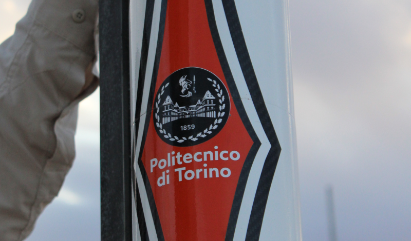 logo PoliTO sul razzo del PoliTO Rocket Team