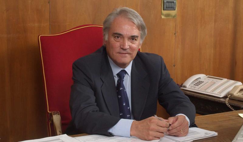 Foto dell'ex Rettore Giovanni Del Tin