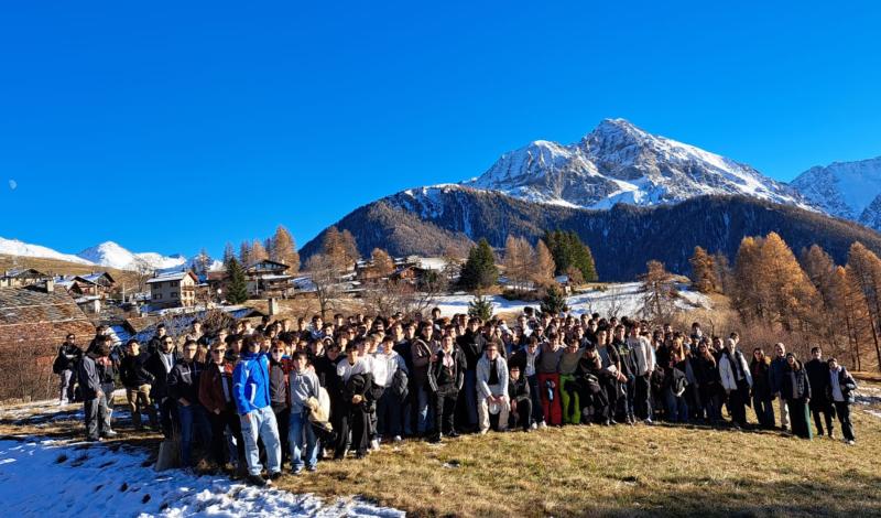 Foto di gruppo per i partecipanti all'evento