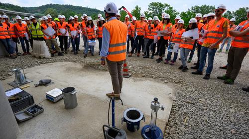 Lezione in cantiere