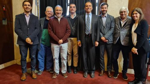 Foto con le autorità