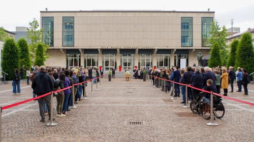 L'arrivo del feretro al Politecnico