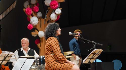 Silvia Carbotti e i Frubers in the Sky