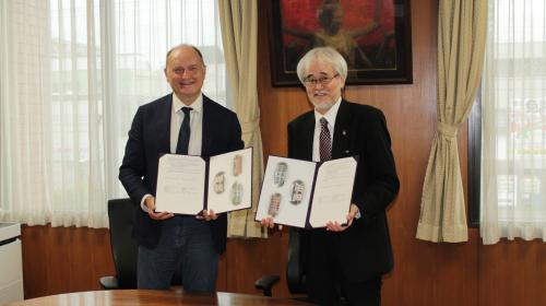 Agreement signed with Ryukoku University