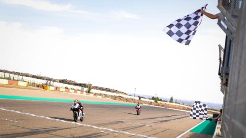 L'arrivo al traguardo nella categoria Petrol