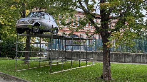 "Oggetto, nuovi punti di vista" di Enrico Iuliano
