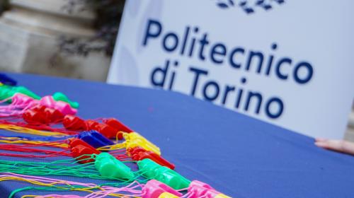 I fischietti pronti per il tifo