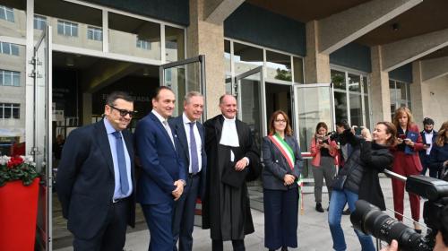 Il Ministro Urso insieme al Direttore Generale Vincenzo Tedesco, al Presidente Cirio, al Rettore Saracco e alla Vice Sindaca della Città di Torino Michela Favaro