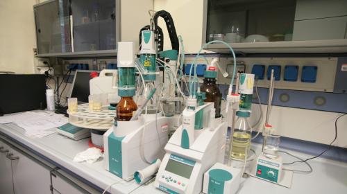 Laboratorio di ingegneria ambientale sanitaria apparecchiatura