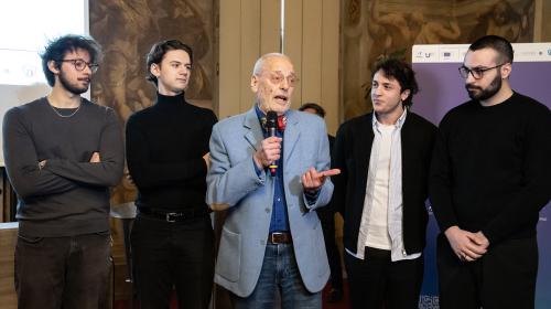 Il docente Luigi Bistagnino e gli studenti Gianluca Basile, Giovanni Bergadano e Matteo Bizzarri