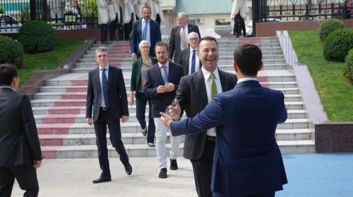 Il benvenuto del Rettore della TTPU Olimjon Tuychiev al Rettore Stefano Corgnati