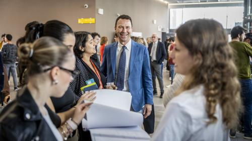 Il Rettore, studenti dell'Ateneo e future matricole 