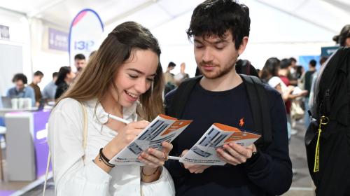 La ricerca di future opportunità di carriera