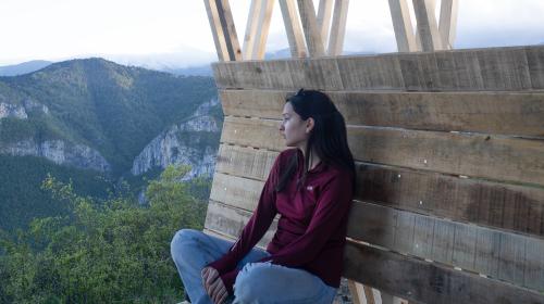 All'interno del bivacco alpino “Tetto a Biranco” 
