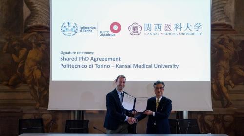 The cooperation agreement signed with Kansai Medical University (KMU)