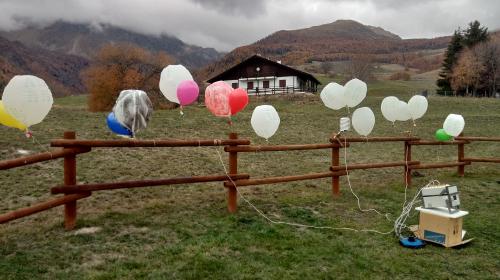 Grappoli di mini sonde leggere ed ecosostenibili 