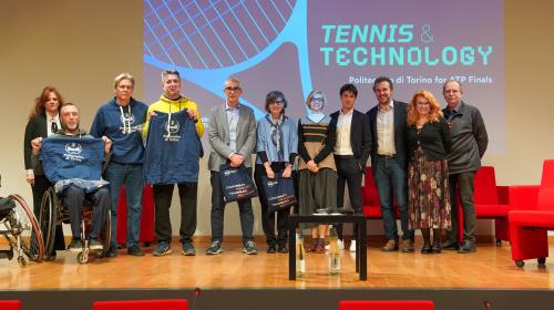 Tutti sul palco