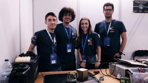 Foto di gruppo CubeSat