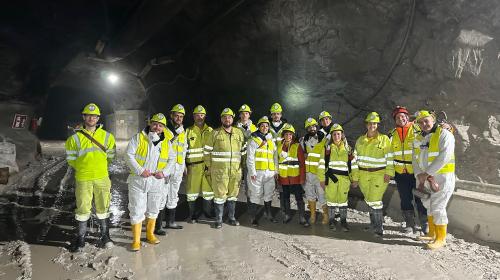 Group photo of students in Imerys talc mine