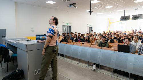 Incontri con esperti del settore