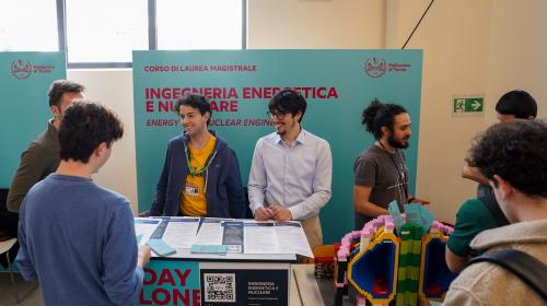 Lo stand del Corso di Laurea Magistrale in Ingegneria Energetica e Nucleare