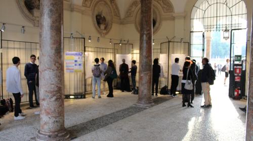 L'esposizione dei progetti scientifici nella Sala delle Colonne 