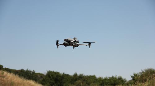 UAV (Unmanned Aerial Vehicle)