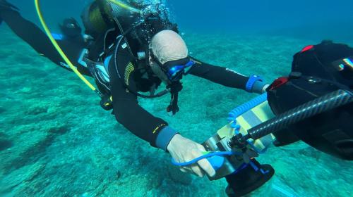 Operazioni di acquisizione subacquea grazie al sistema CRAB