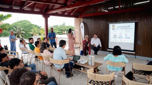 La conferenza al Bastione di Santo Domingo, nell'ambito del ciclo Murallando a cura della Escuela Taller di Cartagena 