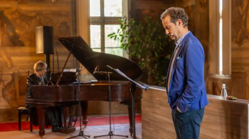 Il reading-concerto “Il senso degli errori” con Massimiano Bucchi e il Maestro Arturo Stàlteri 
