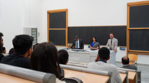 Delegazione indiana in visita
