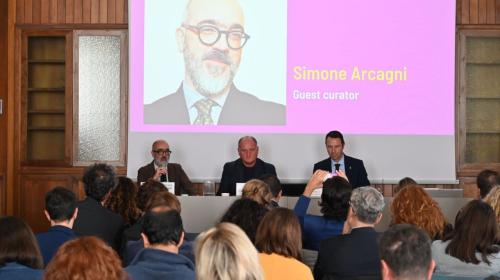 Il co-curatore Simone Arcagni