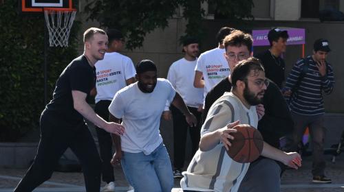 Basket sul campo polivalente