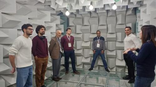 I partecipanti all’ASC “Sustainable Energy Transition: PoliTo–Latin America collaboration towards joint PhD initiatives” visitano la camera anecoica